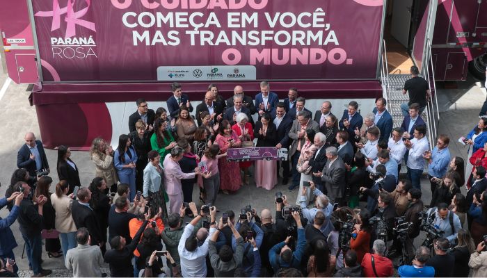 Paraná lança a mais completa unidade móvel de saúde da mulher do Brasil